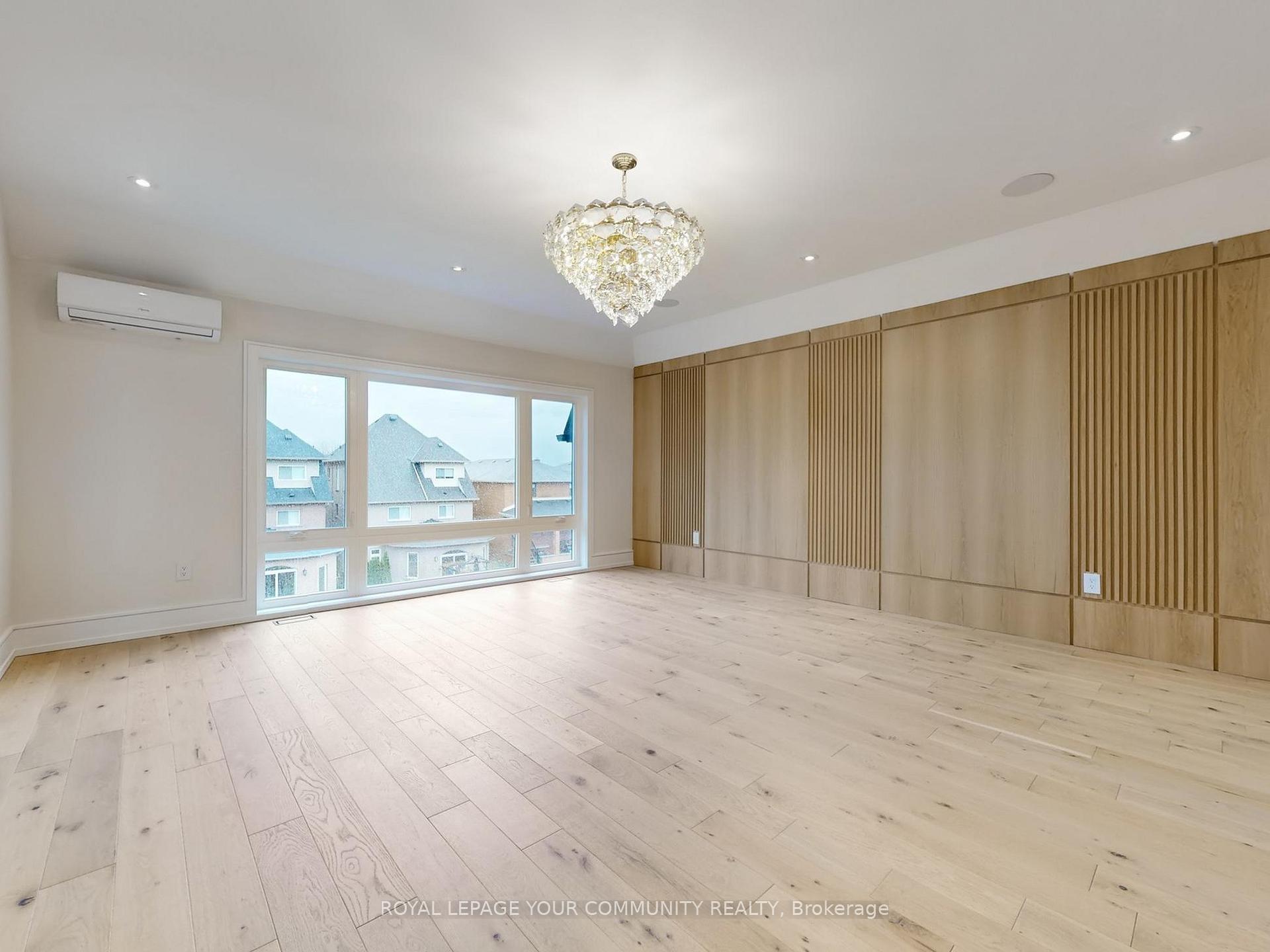 Photo 24 of 117 A Crestwood Road, Vaughan, Crestwood-Springfarm-Yorkhill — HOMEH