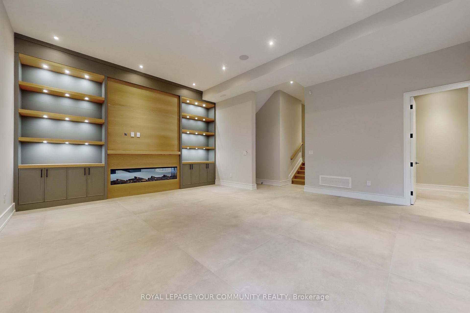 Photo 43 of 117 A Crestwood Road, Vaughan, Crestwood-Springfarm-Yorkhill — HOMEH