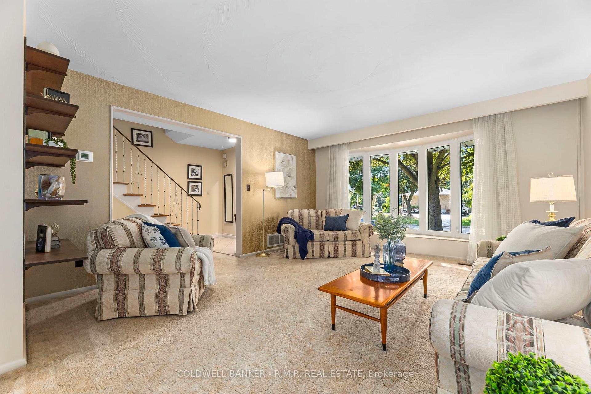 Photo 10 of 6 Carwin Crescent, Ajax, Central West — HOMEH