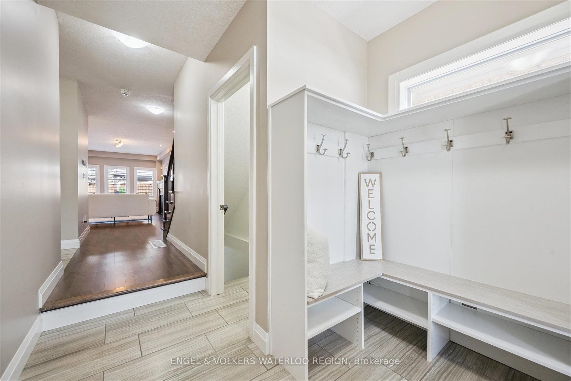 Photo 5 of 552 Wasaga Crescent, Waterloo — HOMEH