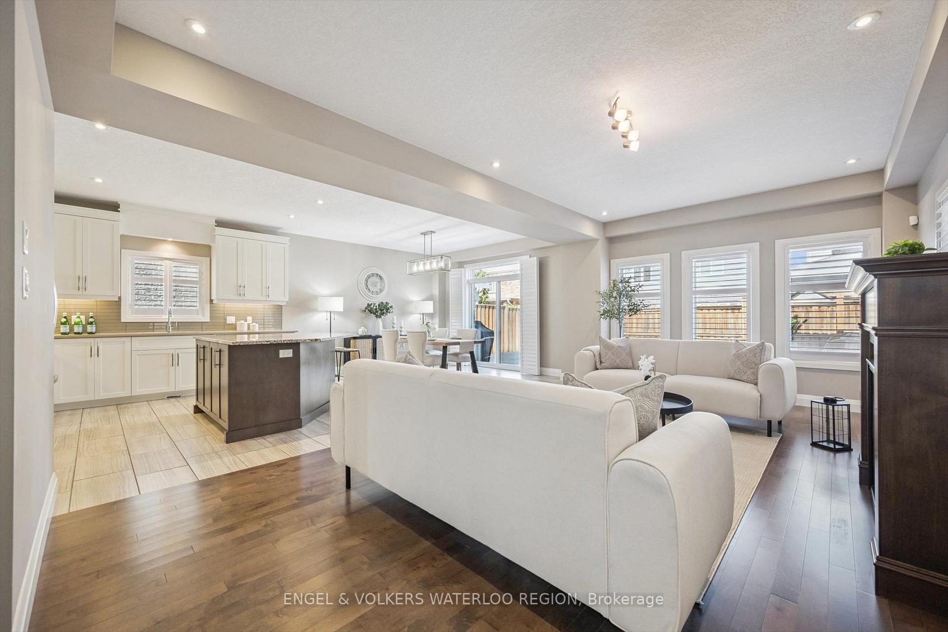 Photo 6 of 552 Wasaga Crescent, Waterloo — HOMEH