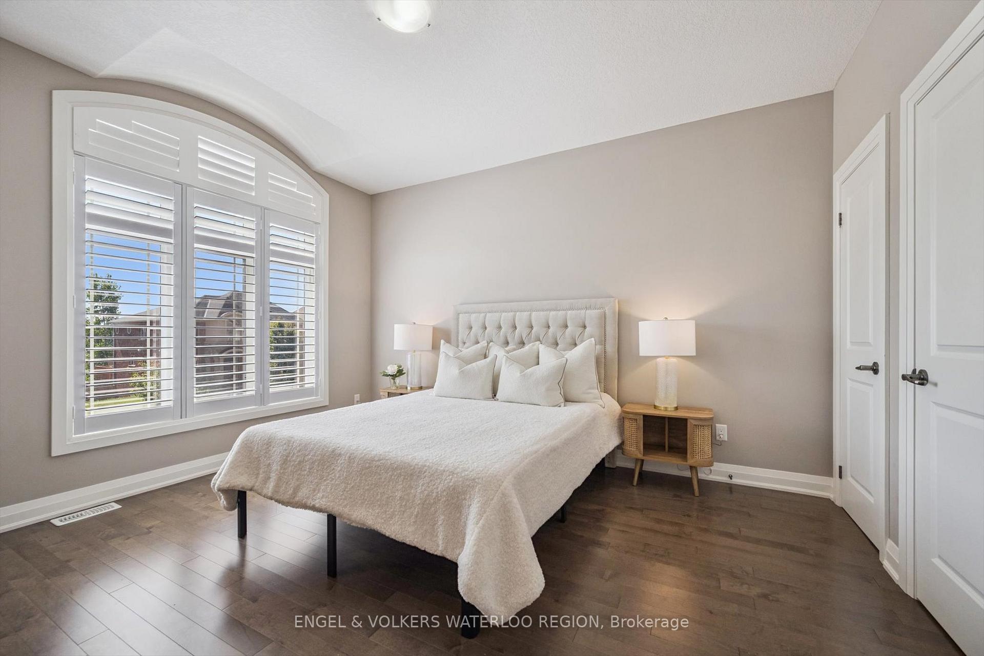 Photo 20 of 552 Wasaga Crescent, Waterloo — HOMEH