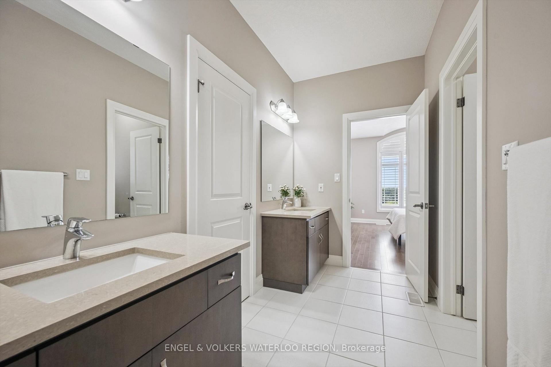 Photo 24 of 552 Wasaga Crescent, Waterloo — HOMEH