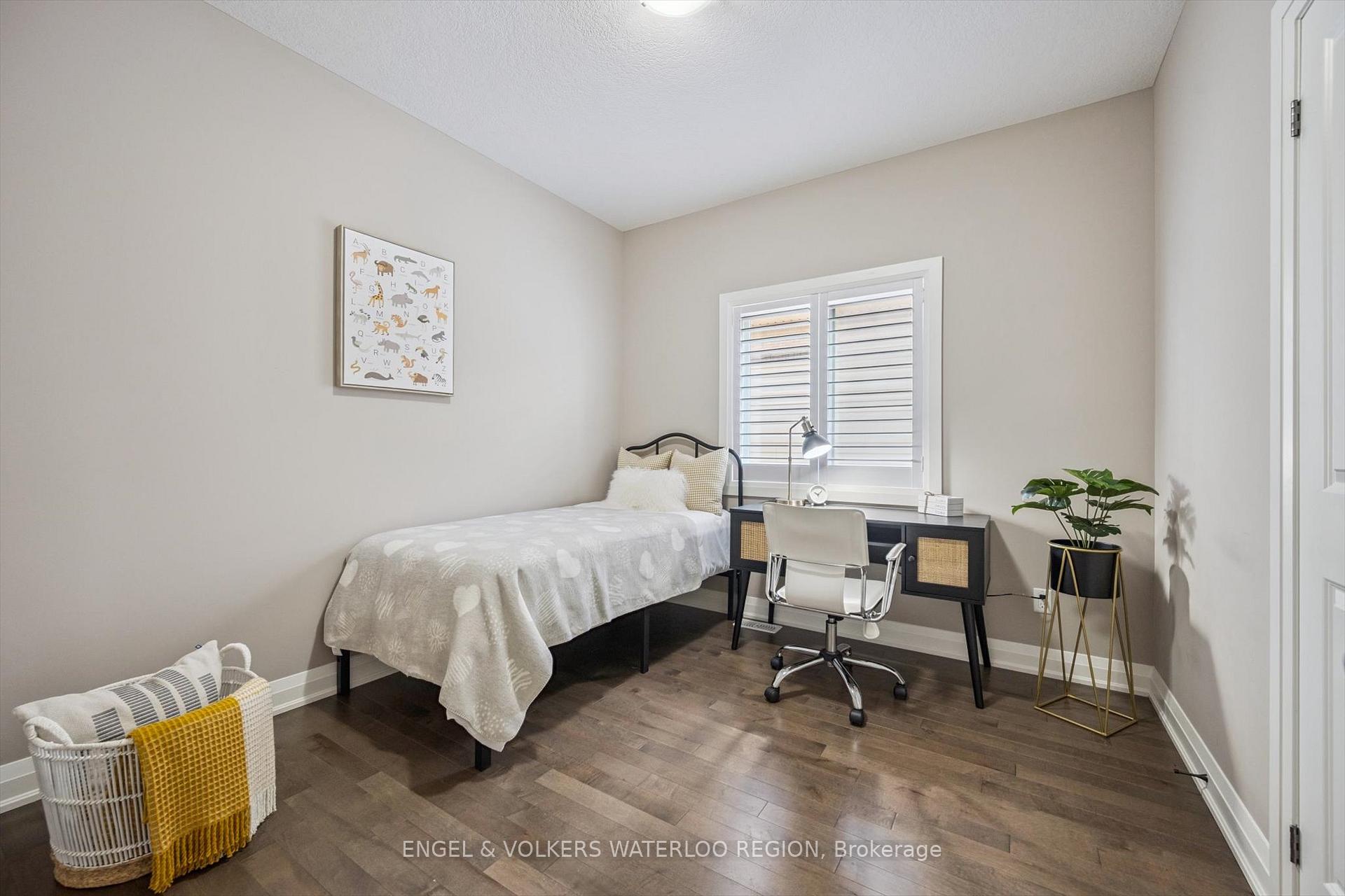 Photo 26 of 552 Wasaga Crescent, Waterloo — HOMEH