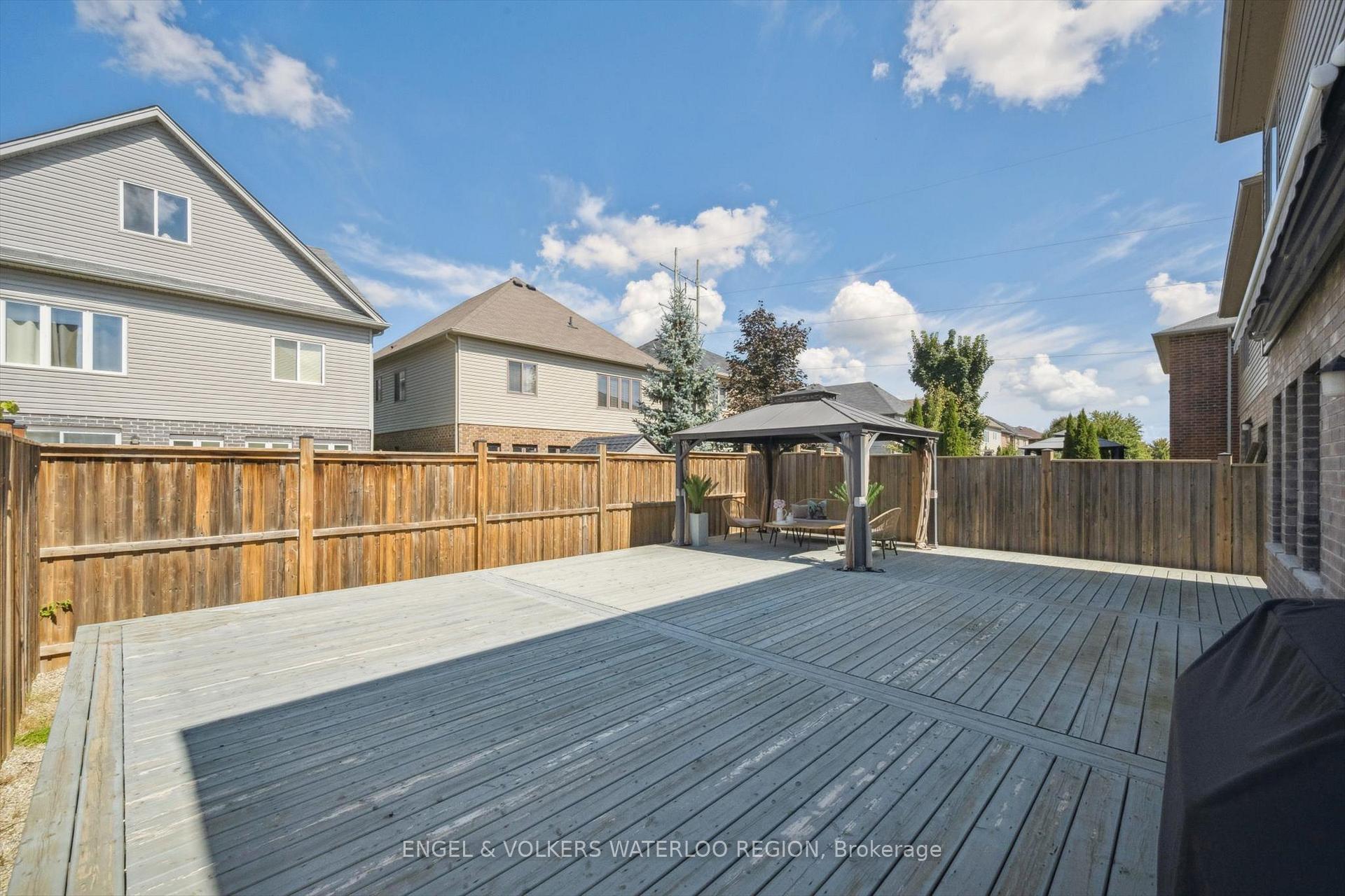 Photo 39 of 552 Wasaga Crescent, Waterloo — HOMEH