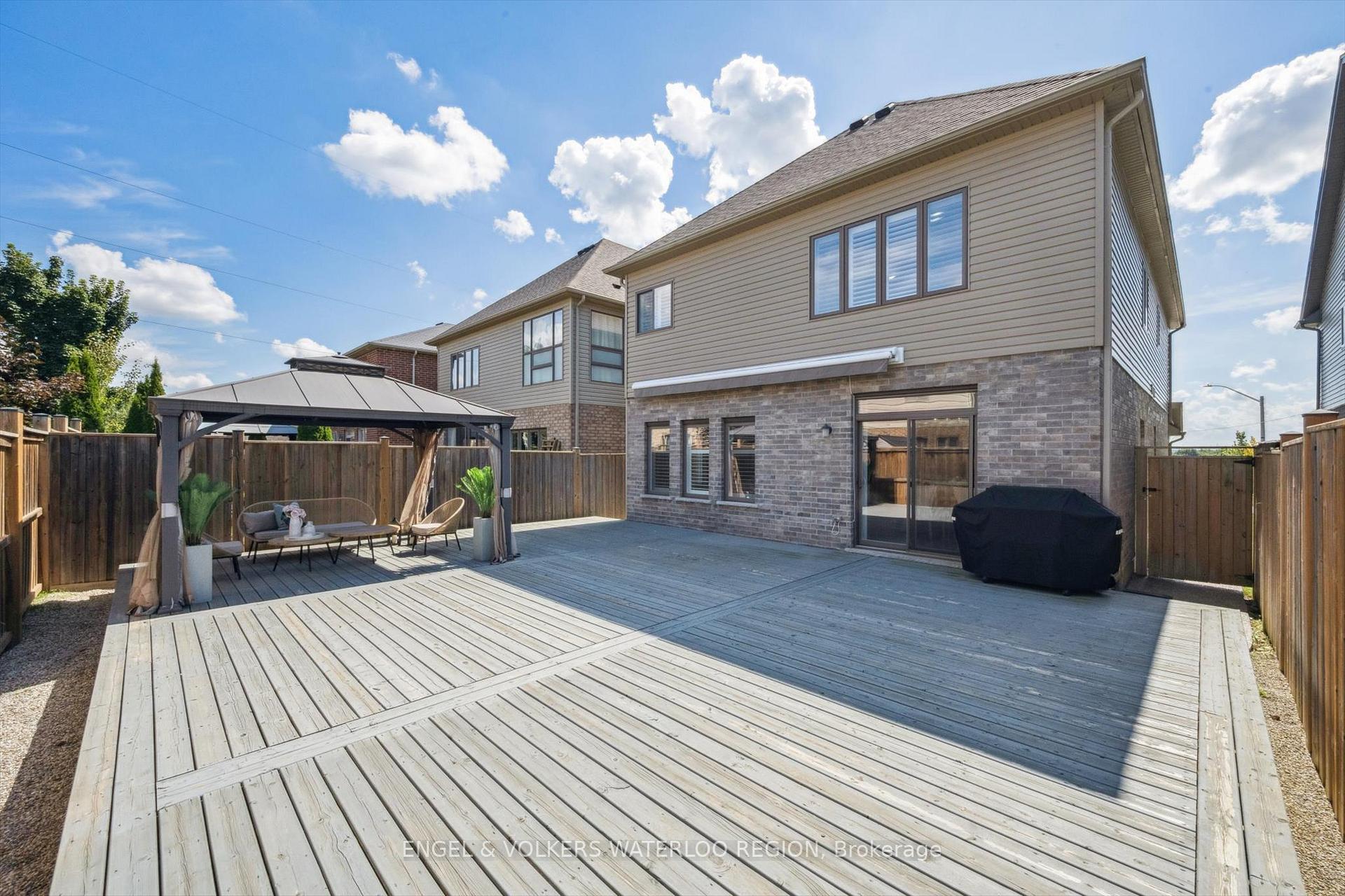 Photo 43 of 552 Wasaga Crescent, Waterloo — HOMEH