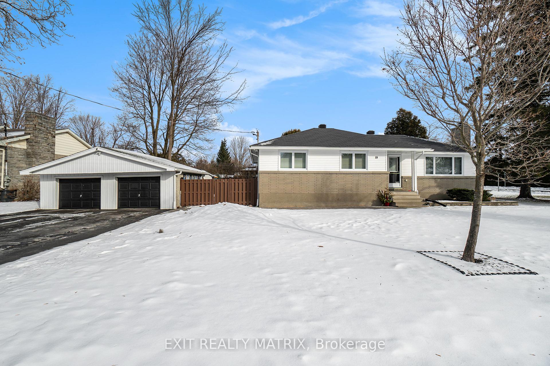 Photo 1 of 19 Dunham Street, Ottawa, Cardinal Heights — HOMEH