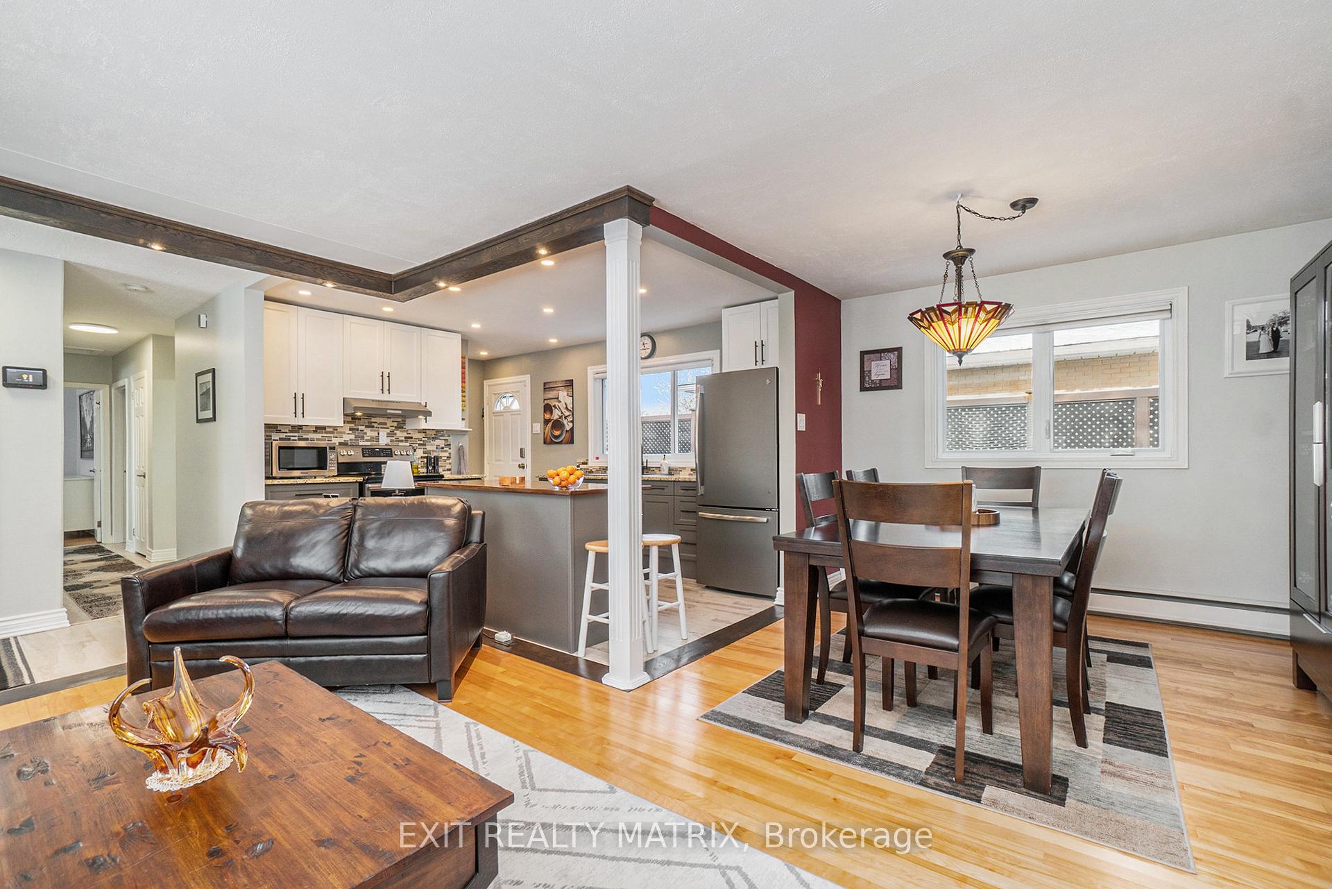 Photo 6 of 19 Dunham Street, Ottawa, Cardinal Heights — HOMEH