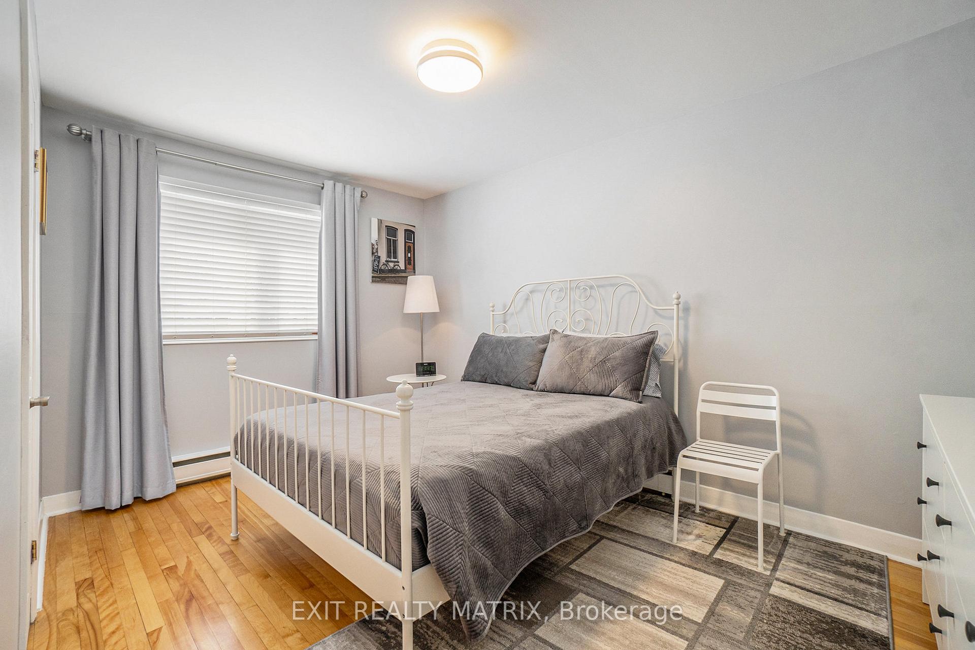 Photo 12 of 19 Dunham Street, Ottawa, Cardinal Heights — HOMEH
