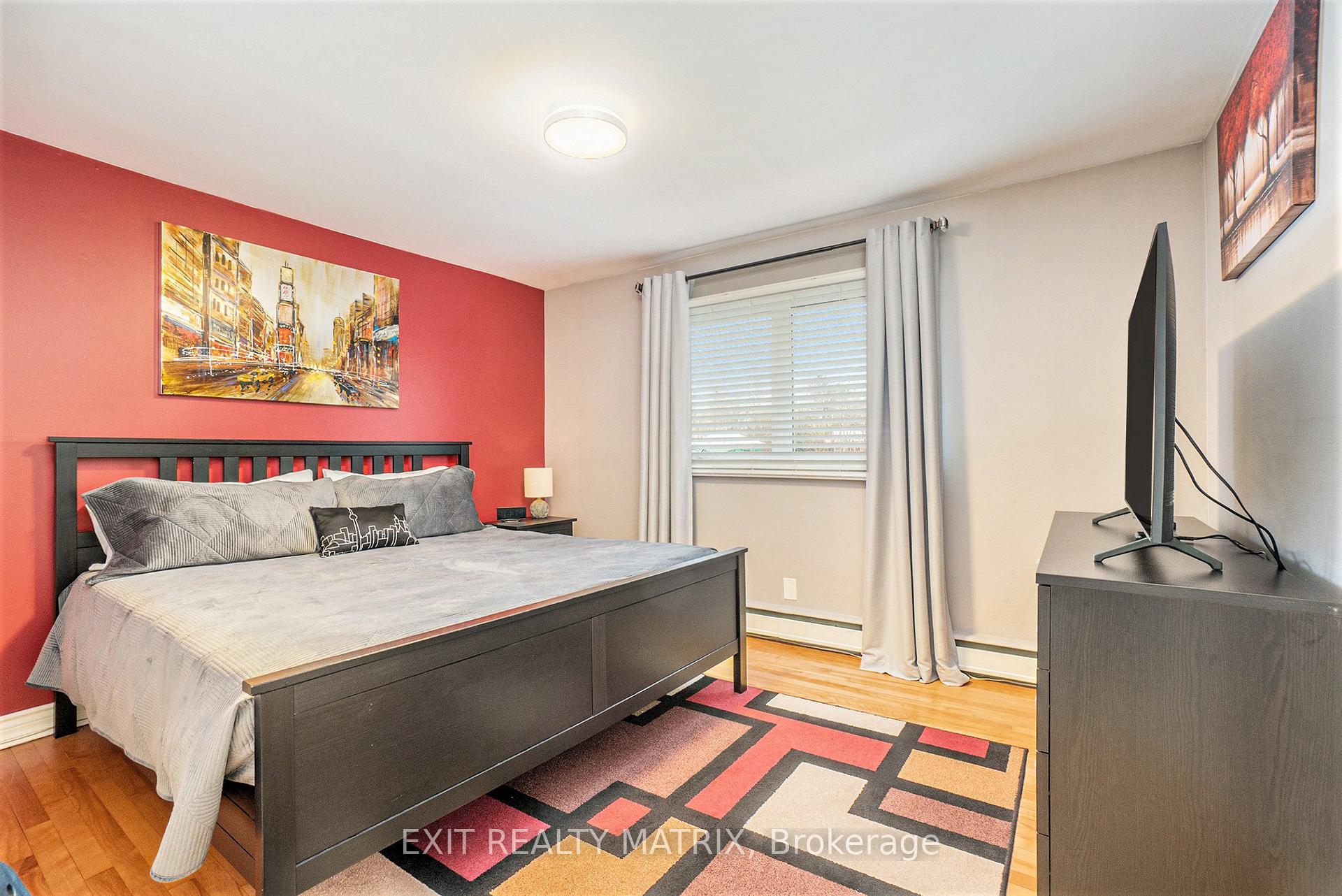 Photo 14 of 19 Dunham Street, Ottawa, Cardinal Heights — HOMEH