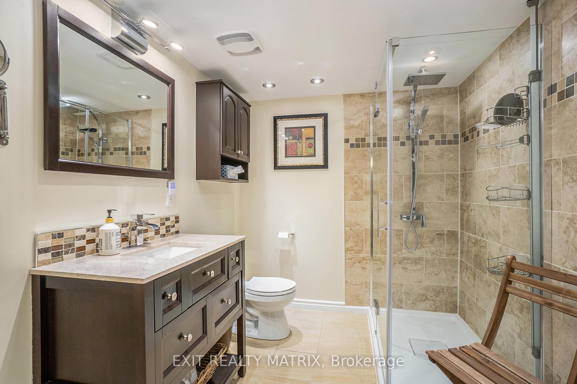 Photo 20 of 19 Dunham Street, Ottawa, Cardinal Heights — HOMEH