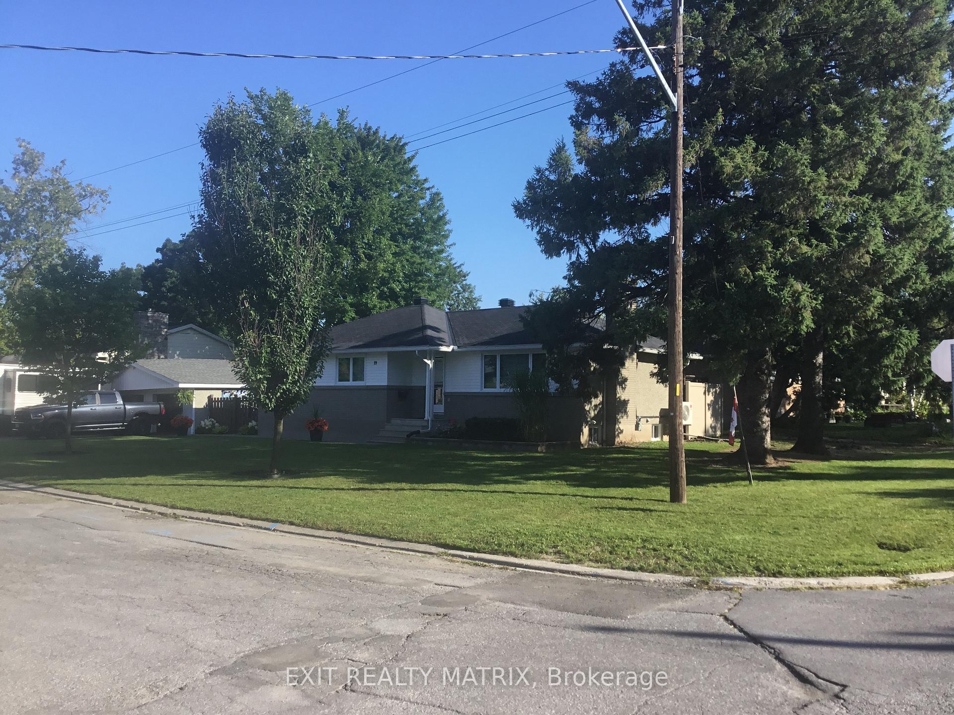 Photo 28 of 19 Dunham Street, Ottawa, Cardinal Heights — HOMEH