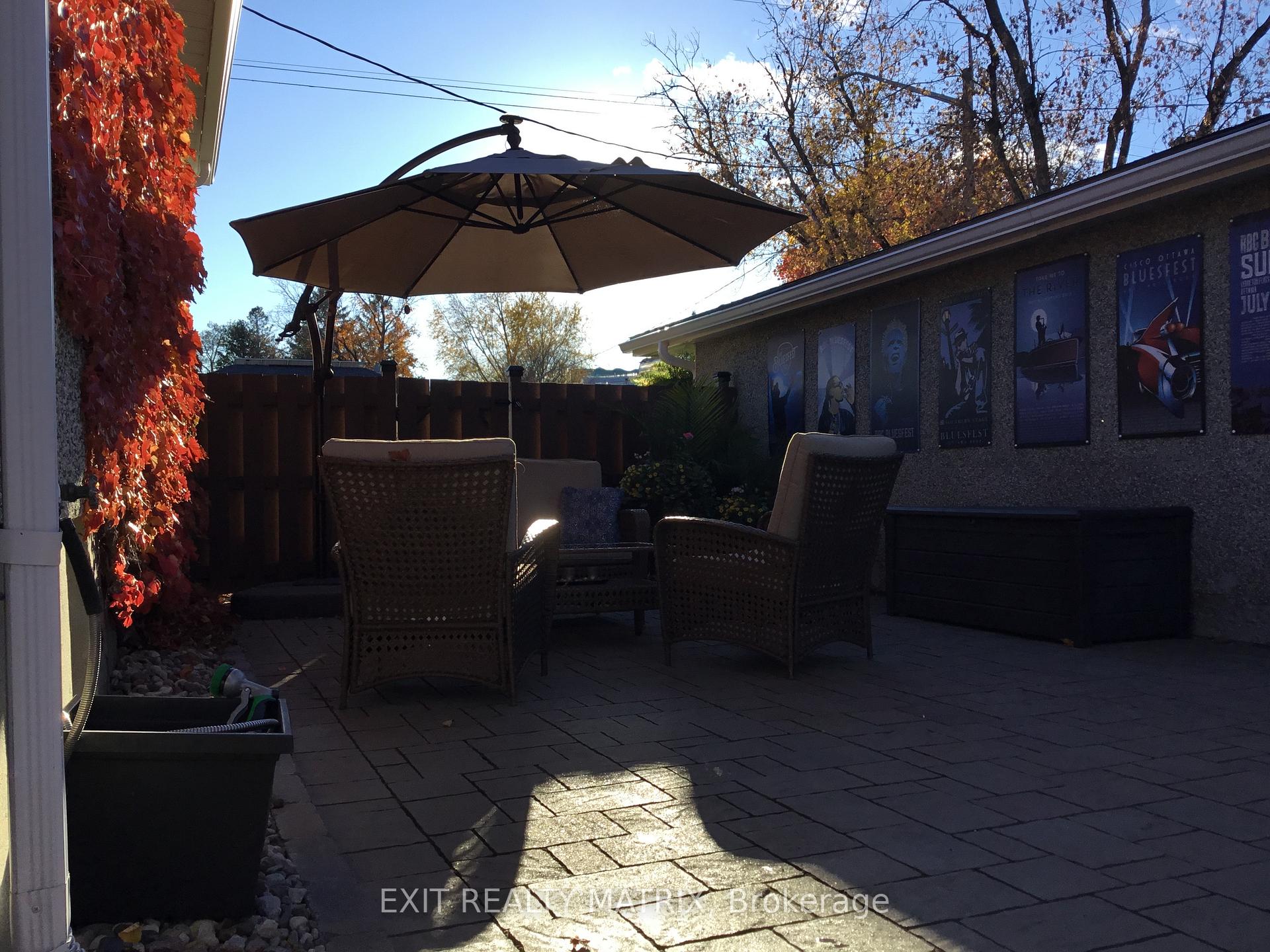 Photo 32 of 19 Dunham Street, Ottawa, Cardinal Heights — HOMEH
