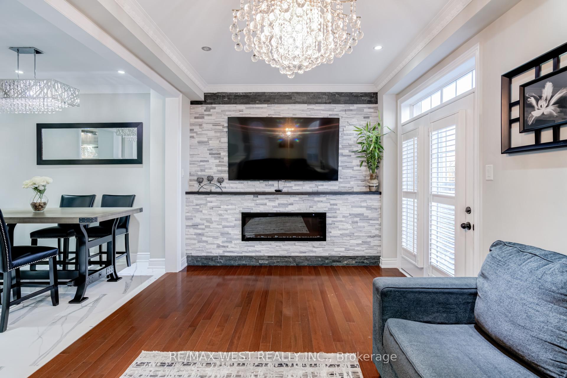 Photo 13 of 238 Wardlaw Place, Vaughan, Vellore Village — HOMEH