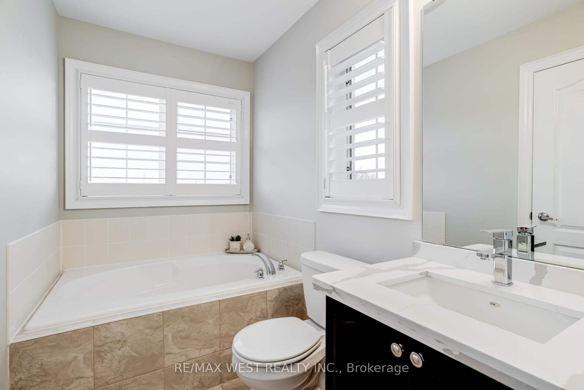 Photo 18 of 238 Wardlaw Place, Vaughan, Vellore Village — HOMEH