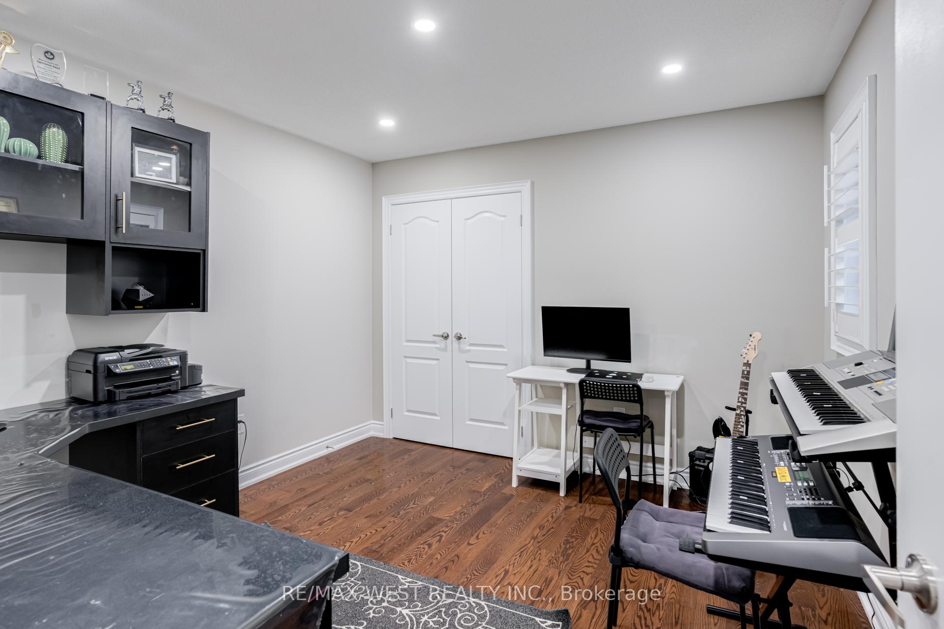 Photo 20 of 238 Wardlaw Place, Vaughan, Vellore Village — HOMEH