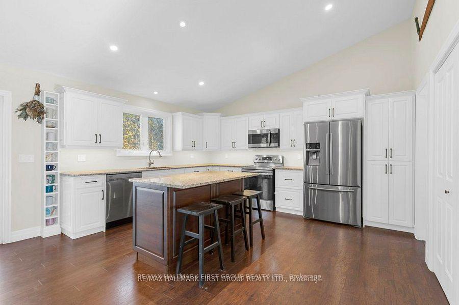 Photo 11 of 385 Flatrock Road, Tweed, Hungerford (Twp) — HOMEH