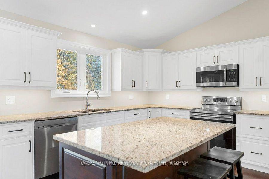 Photo 13 of 385 Flatrock Road, Tweed, Hungerford (Twp) — HOMEH