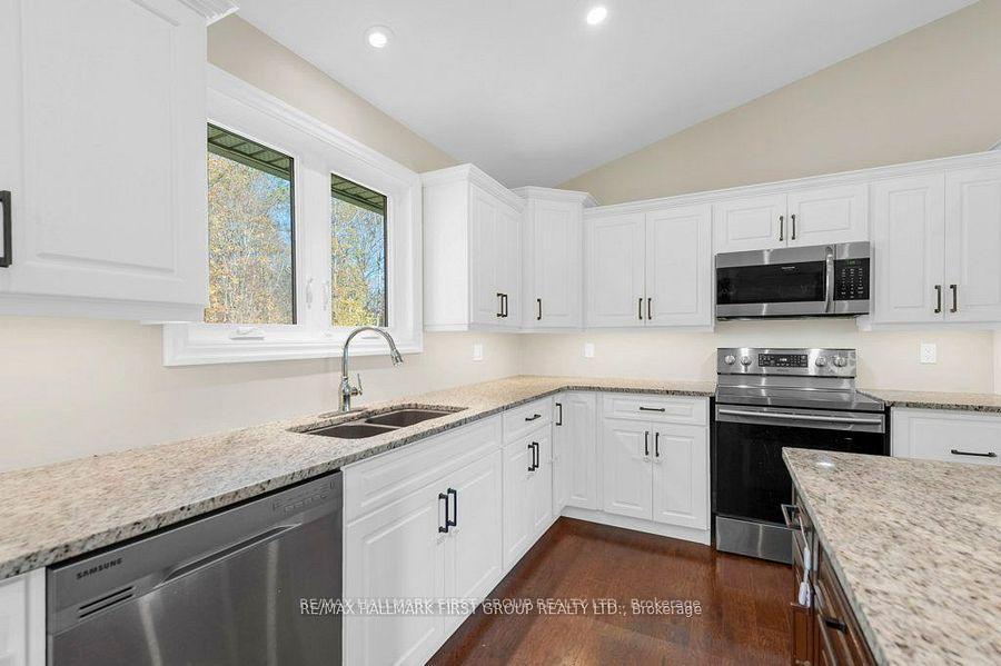 Photo 14 of 385 Flatrock Road, Tweed, Hungerford (Twp) — HOMEH