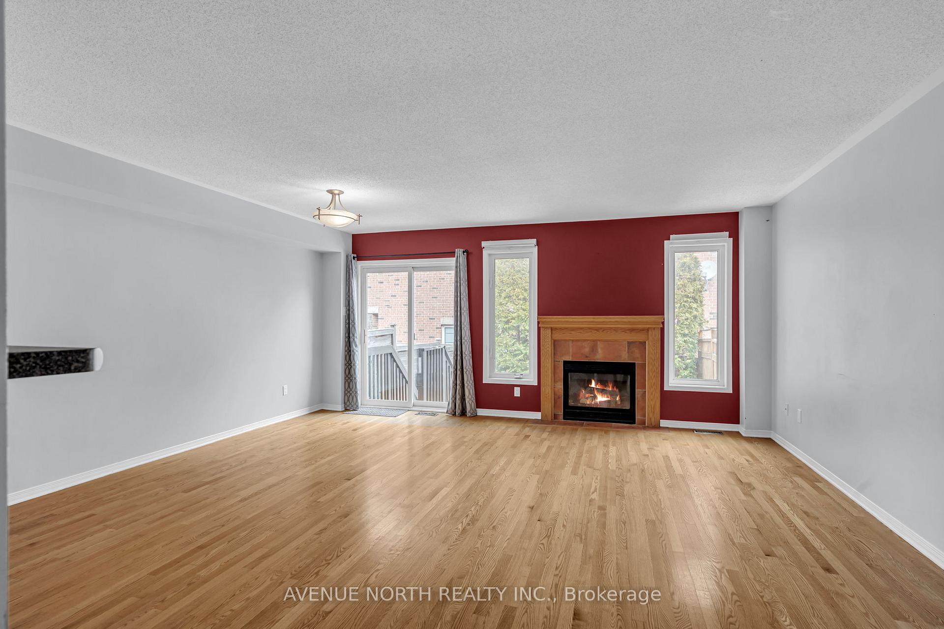 Photo 10 of 352 Freedom Private, Ottawa, Riverview Park — HOMEH
