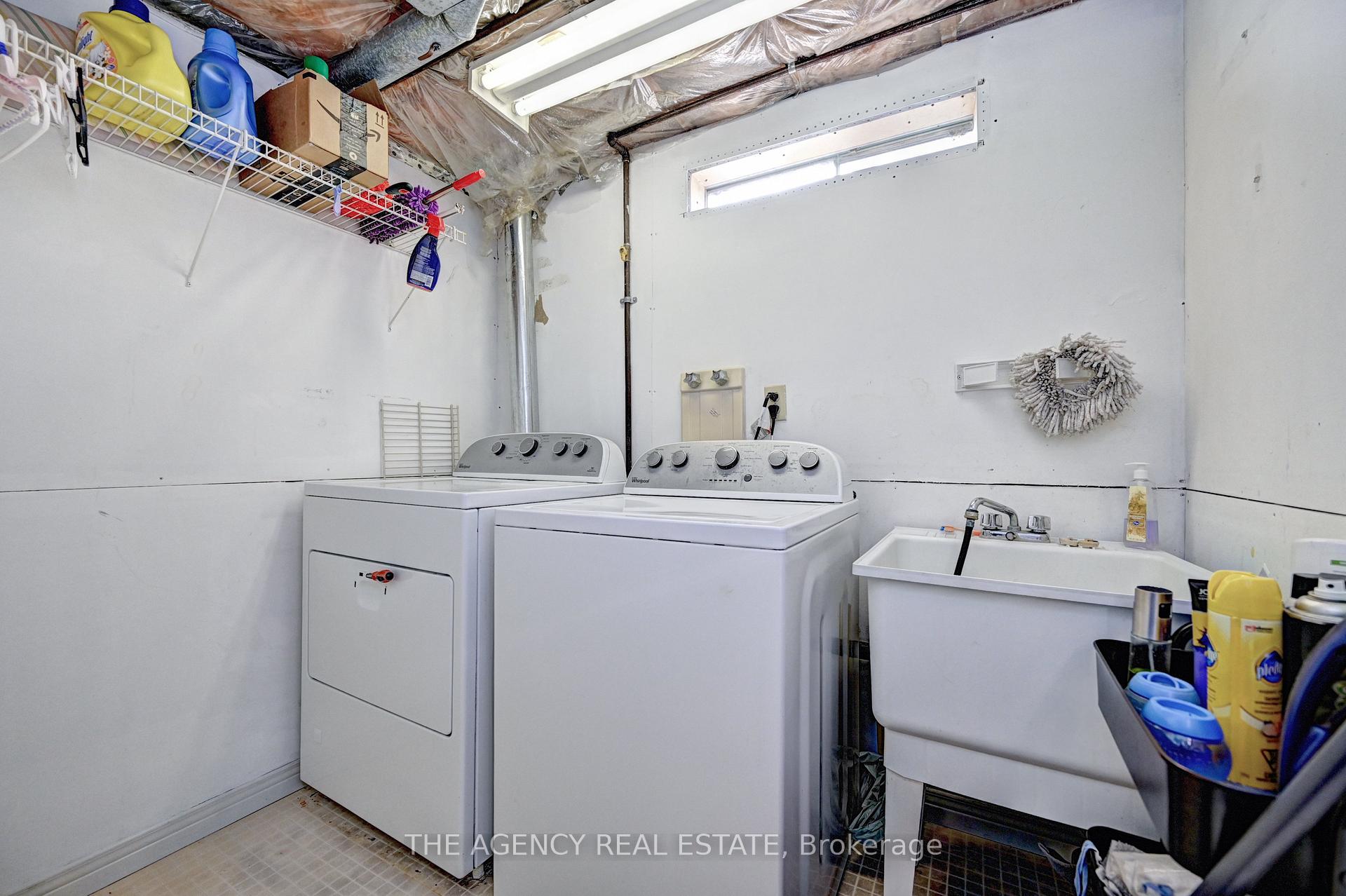 Photo 20 of 396 Dunvegan Drive, Waterloo — HOMEH
