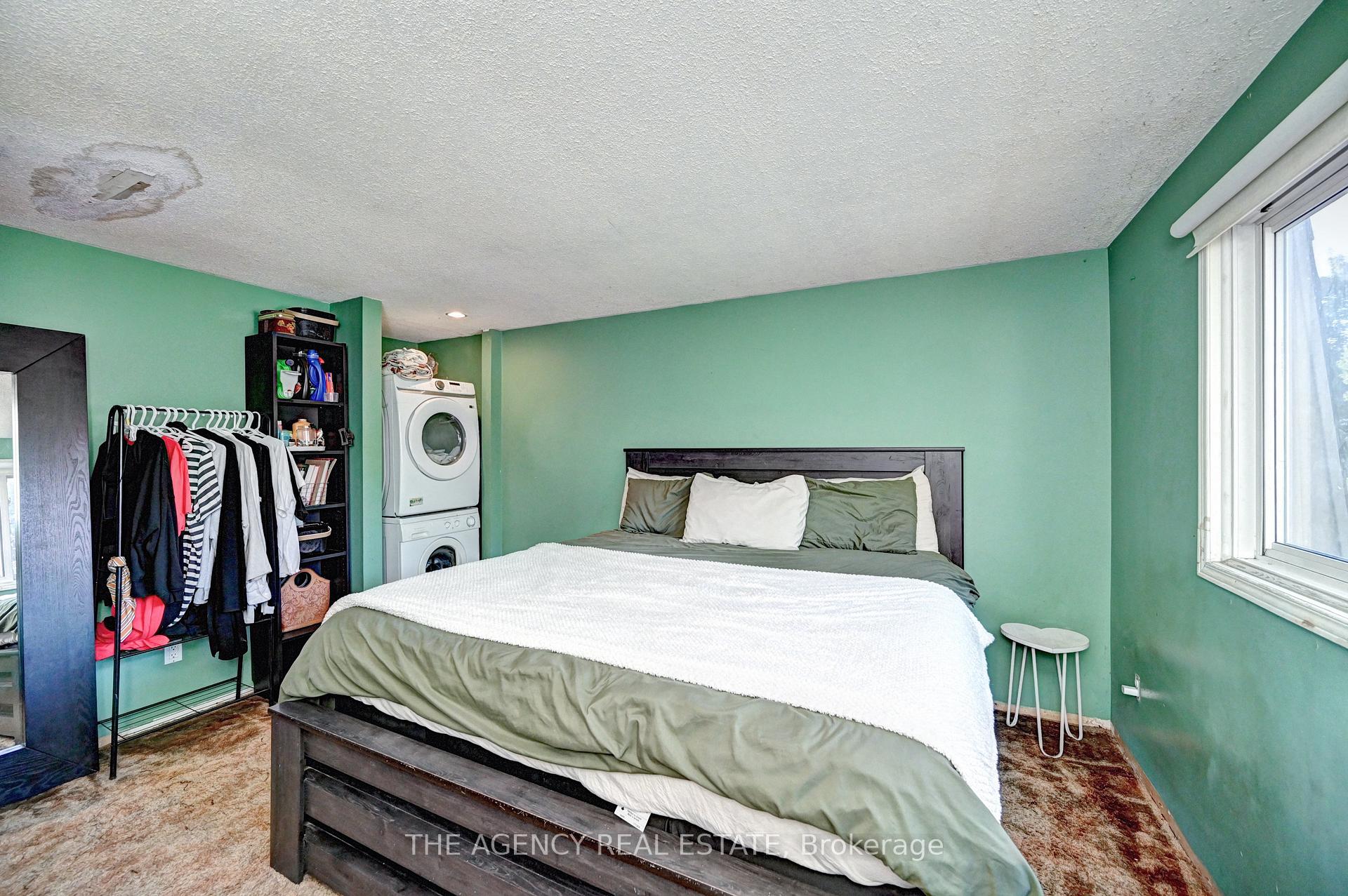 Photo 21 of 396 Dunvegan Drive, Waterloo — HOMEH