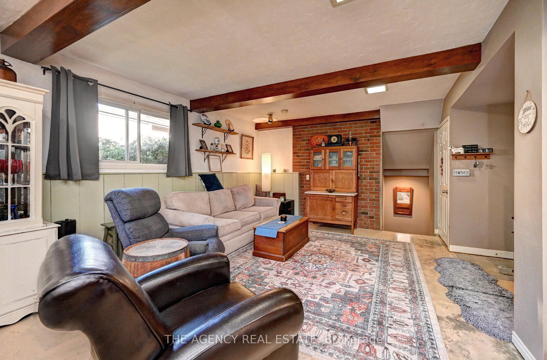 Photo 37 of 396 Dunvegan Drive, Waterloo — HOMEH
