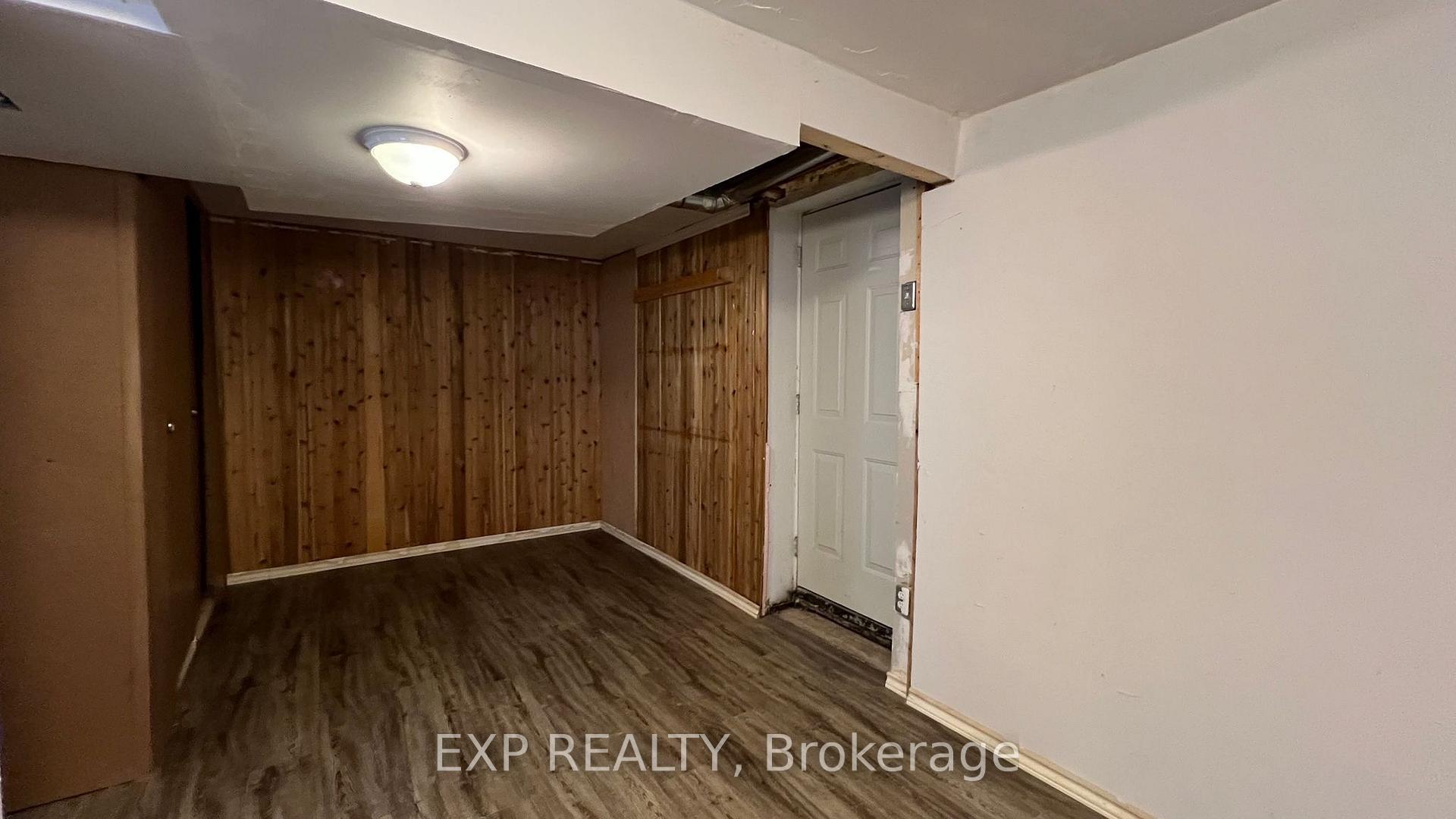 Photo 18 of 450 Drummerhill Crescent, Waterloo — HOMEH