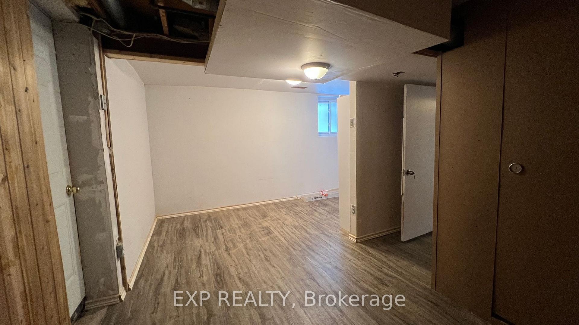Photo 19 of 450 Drummerhill Crescent, Waterloo — HOMEH