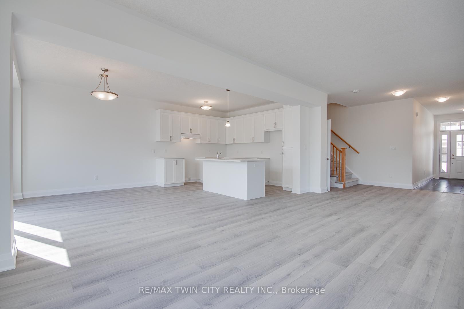 Photo 9 of 307 Raspberry Place, Waterloo — HOMEH