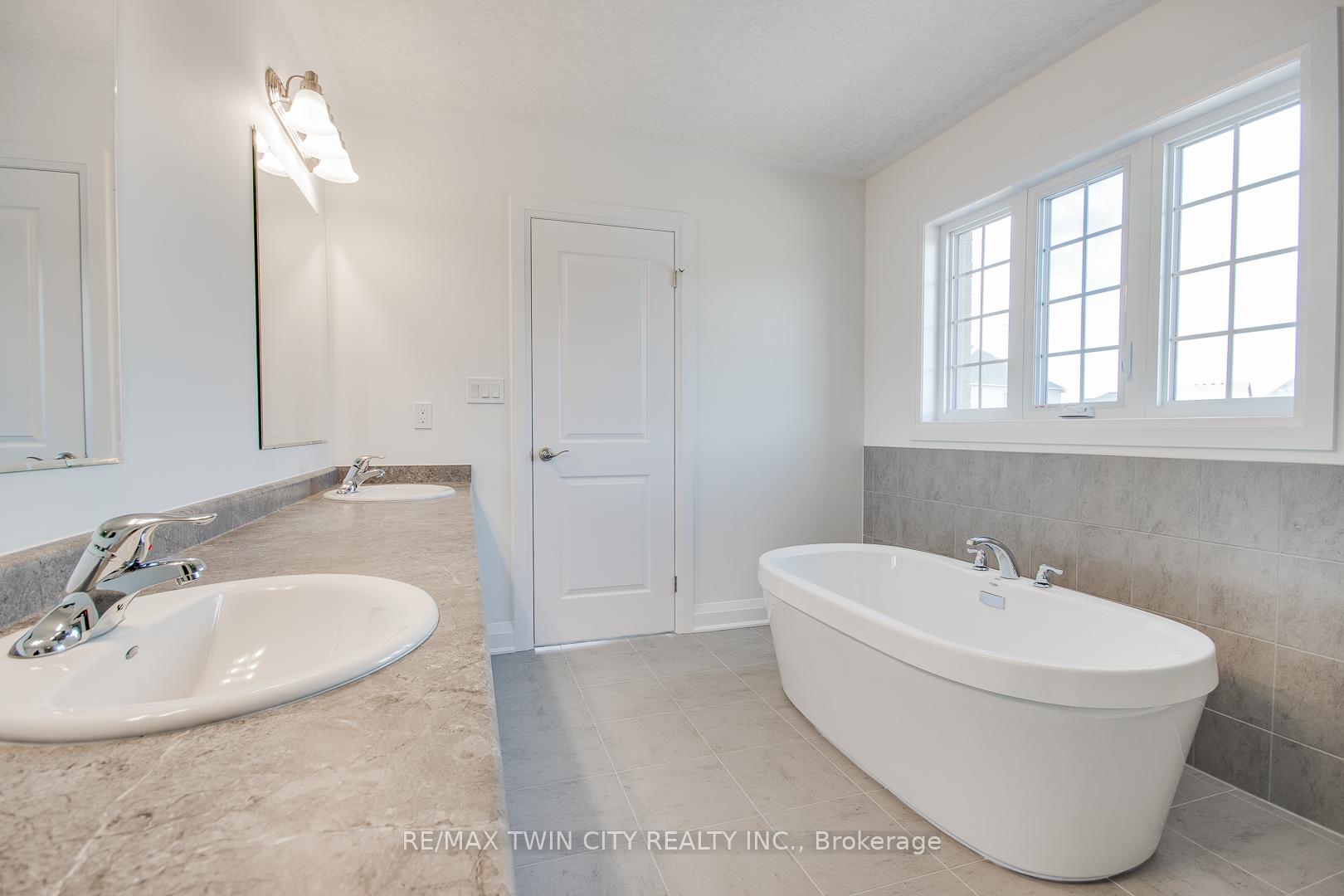 Photo 35 of 307 Raspberry Place, Waterloo — HOMEH