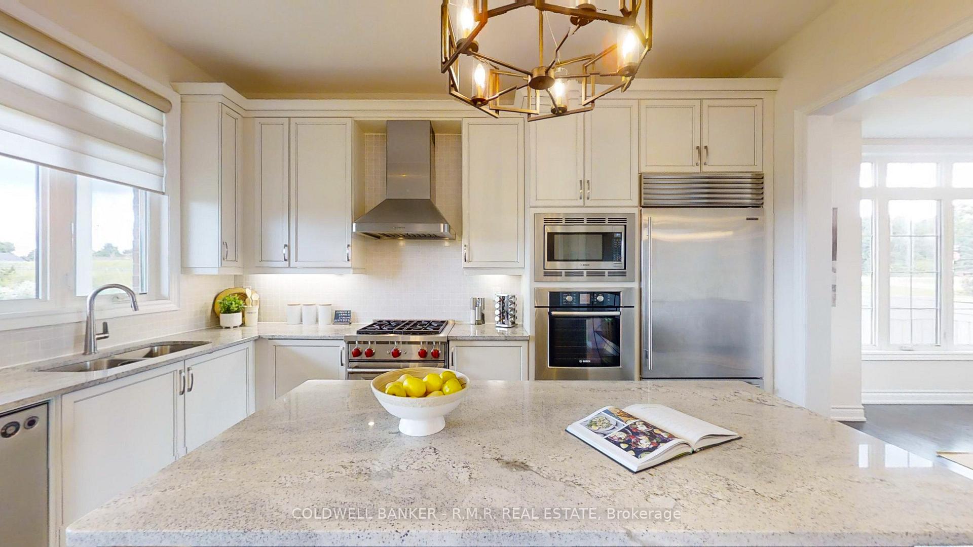 Photo 14 of 19 Forestgreen Drive, Uxbridge, Rural Uxbridge — HOMEH