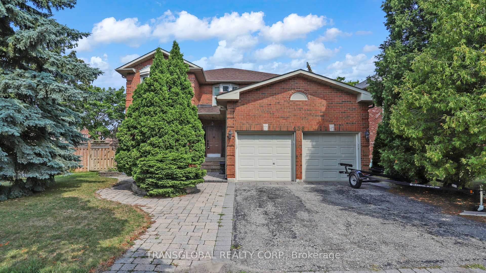 Front of 458 Beverley Glen Boulevard