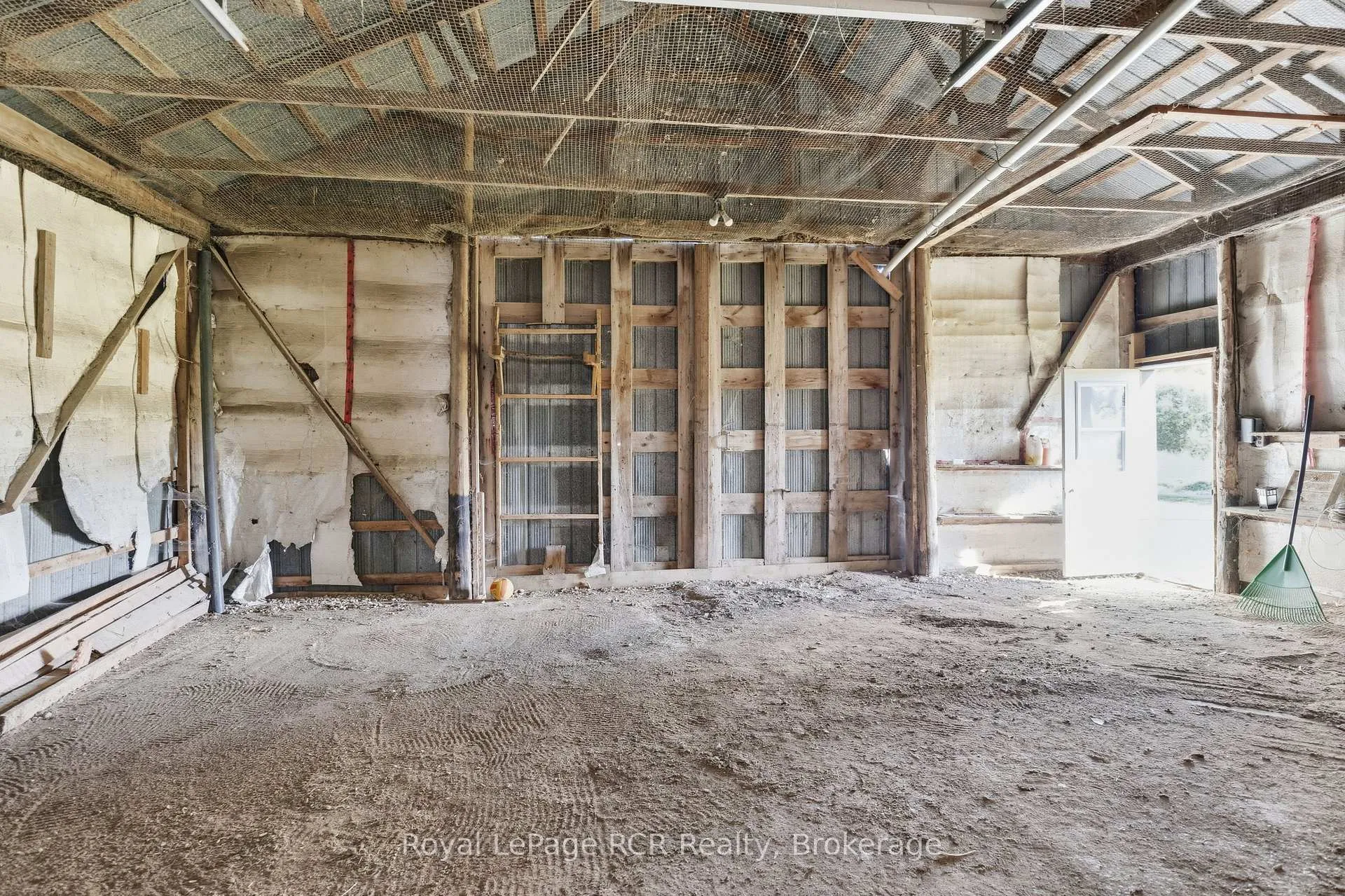 Photo 39 of 8989 Concession 11, Wellington North, Rural Wellington North — HOMEH