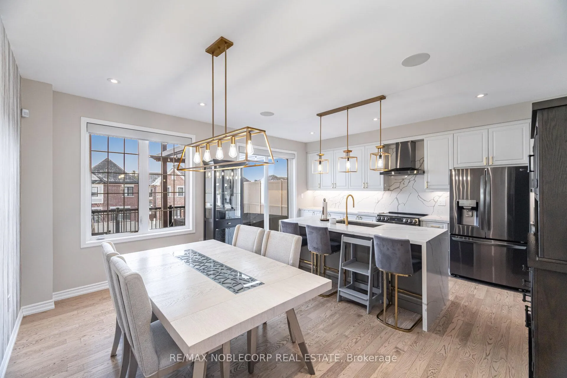Photo 13 of 325 Kleinburg Summit Way, Vaughan, Kleinburg — HOMEH