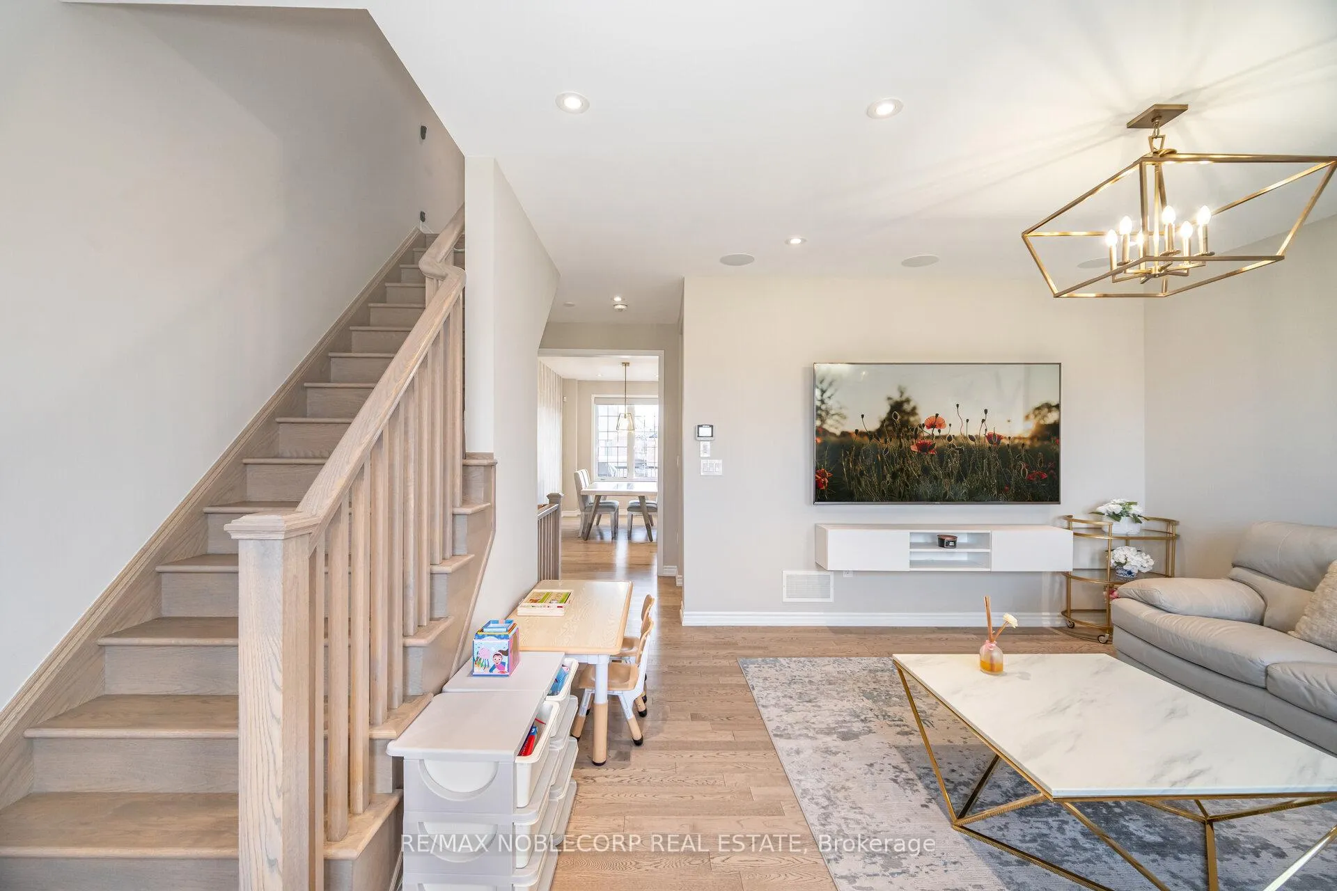 Photo 25 of 325 Kleinburg Summit Way, Vaughan, Kleinburg — HOMEH