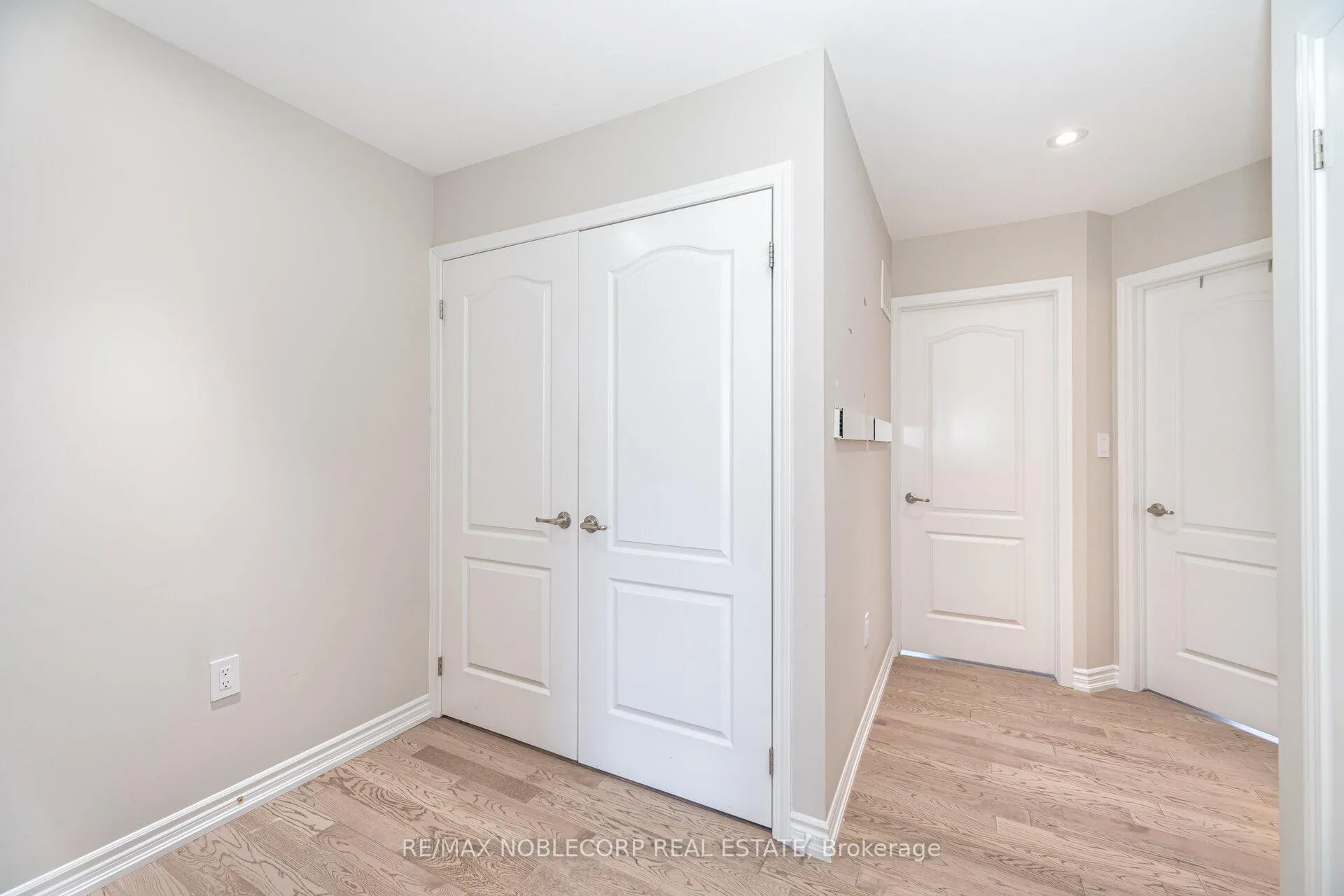 Photo 26 of 325 Kleinburg Summit Way, Vaughan, Kleinburg — HOMEH