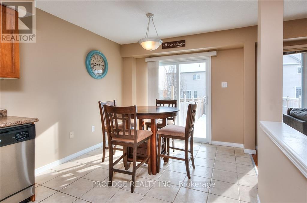 Photo 12 of 595 Goldthread Street, Waterloo — HOMEH