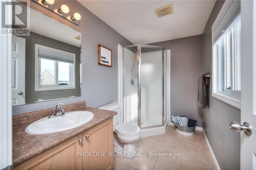 Photo 24 of 595 Goldthread Street, Waterloo — HOMEH