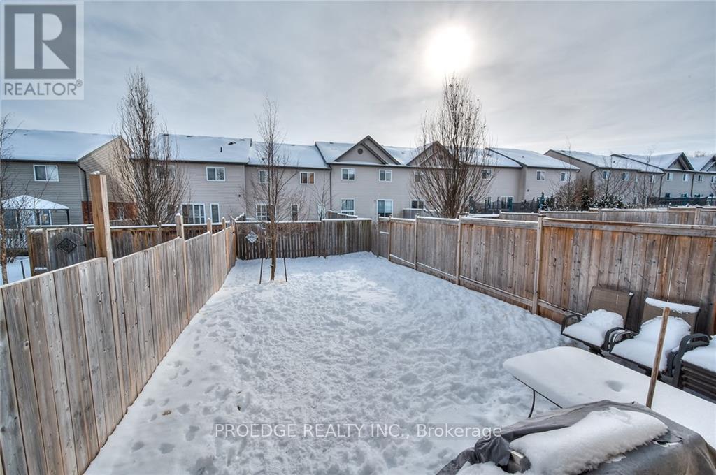 Photo 25 of 595 Goldthread Street, Waterloo — HOMEH