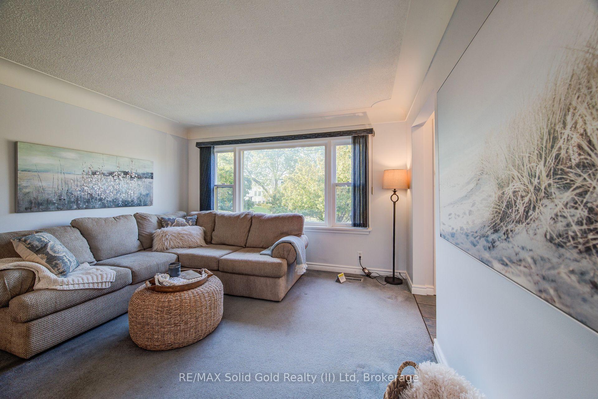 Photo 9 of 191 Allen Street E, Waterloo — HOMEH