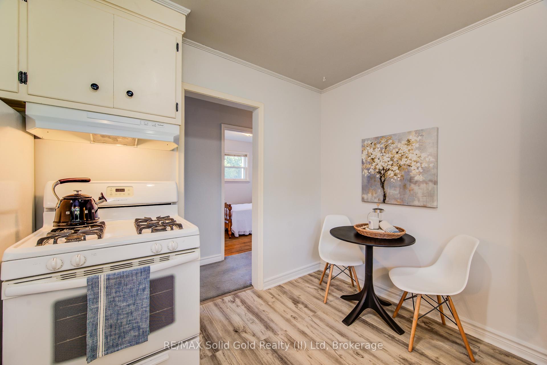 Photo 19 of 191 Allen Street E, Waterloo — HOMEH