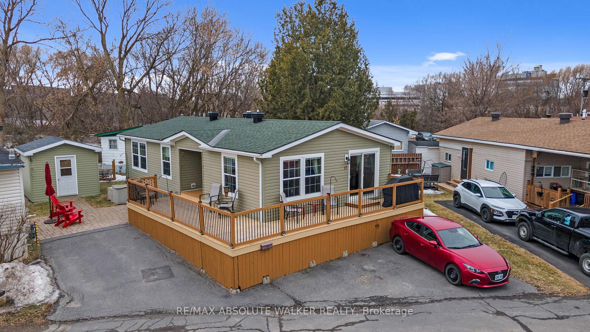Photo 1 of 17 Tracy Avenue, Ottawa, Bellwood - Industrial Park — HOMEH