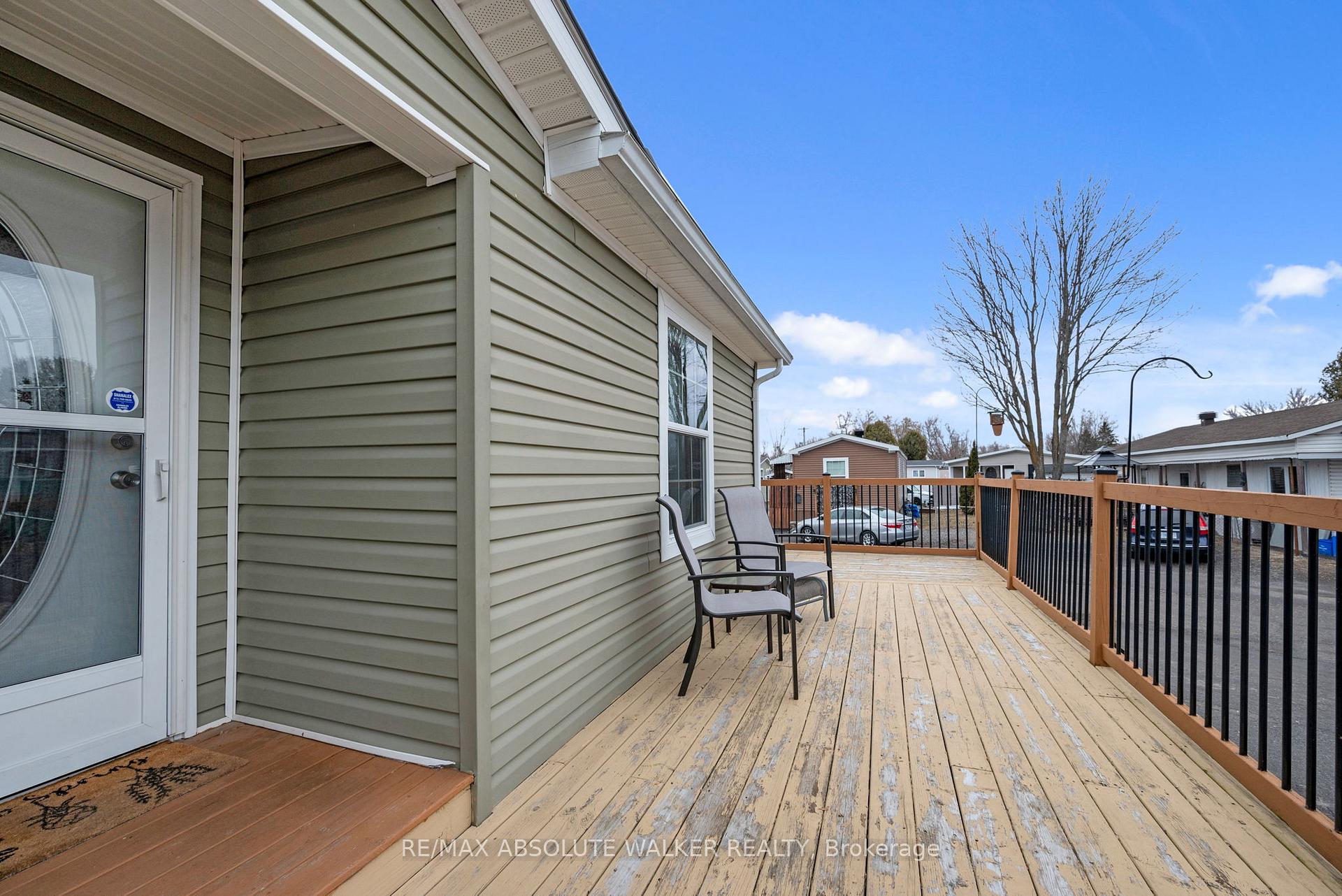 Photo 19 of 17 Tracy Avenue, Ottawa, Bellwood - Industrial Park — HOMEH