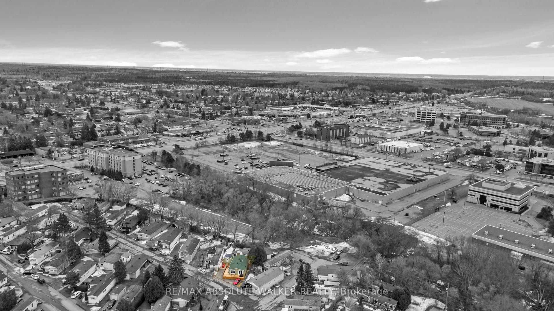Photo 21 of 17 Tracy Avenue, Ottawa, Bellwood - Industrial Park — HOMEH