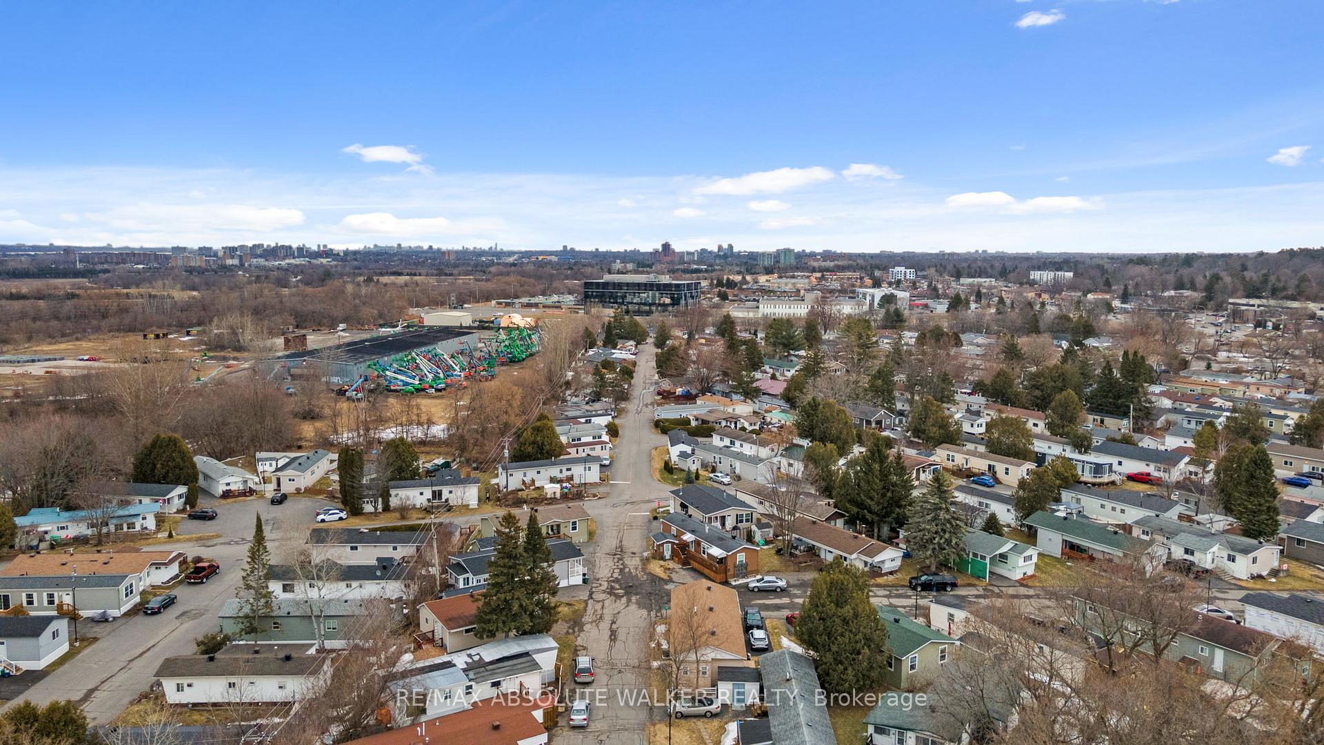 Photo 24 of 17 Tracy Avenue, Ottawa, Bellwood - Industrial Park — HOMEH