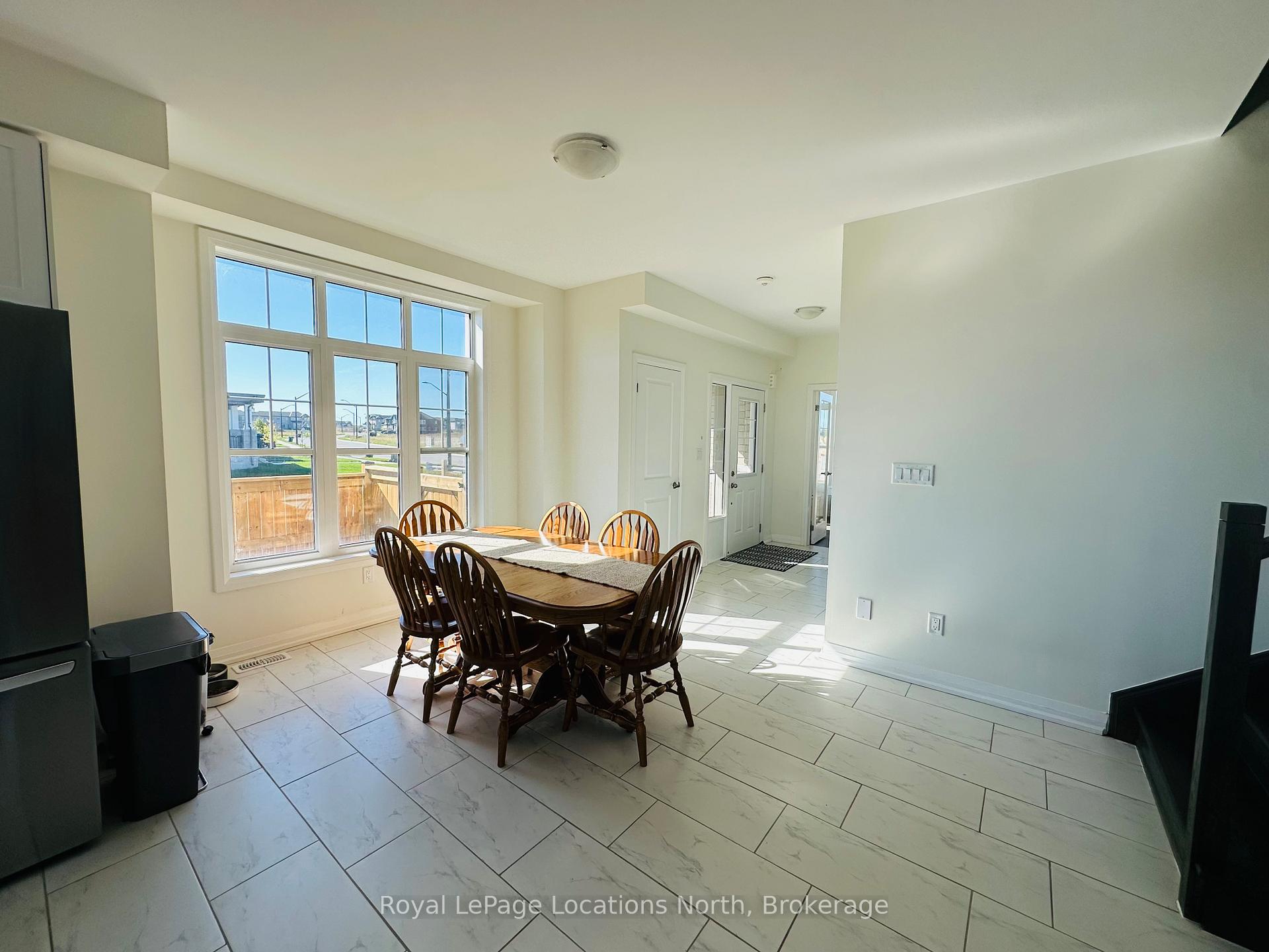 Photo 6 of 164 Union Boulevard, Wasaga Beach — HOMEH