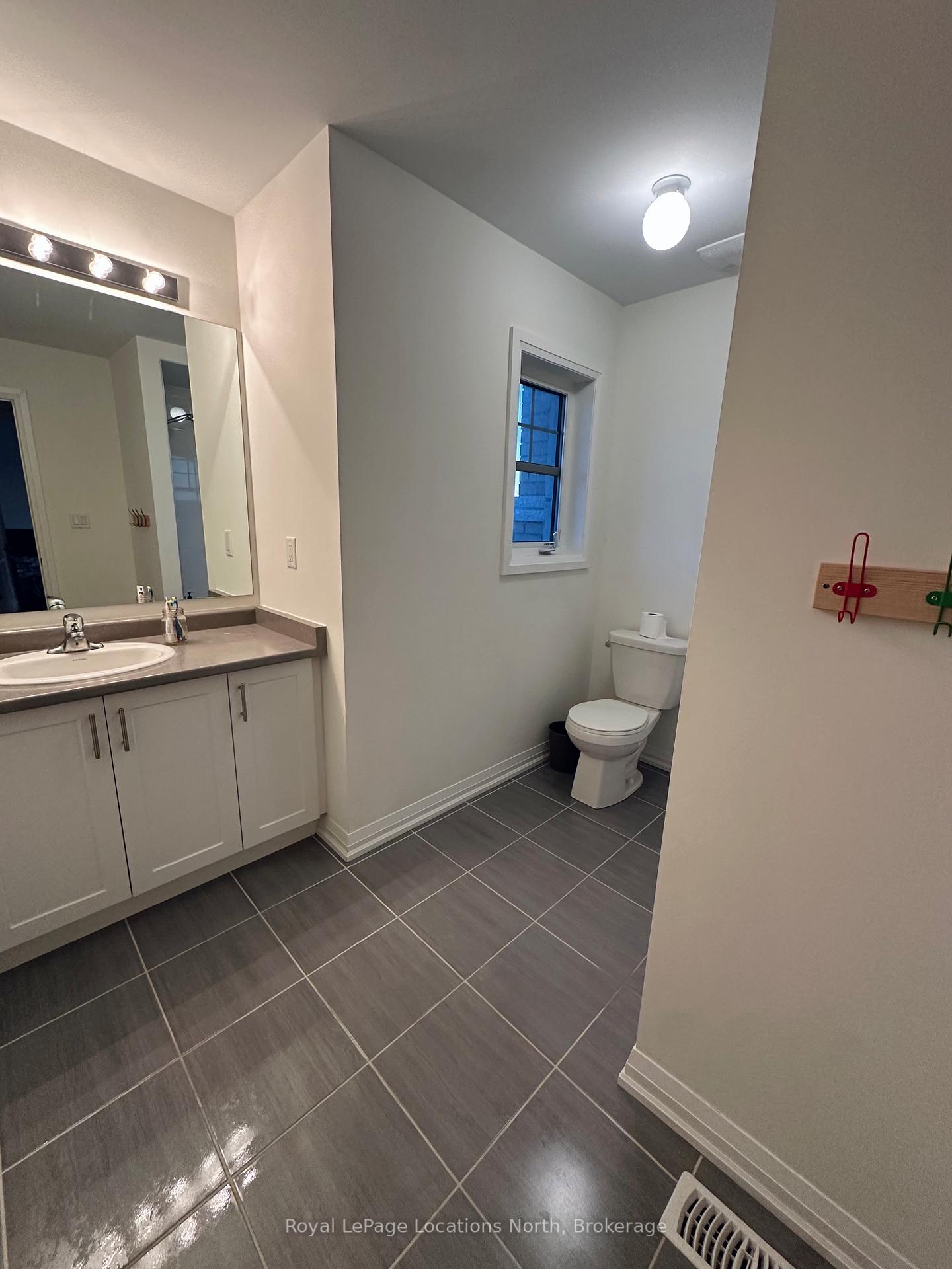 Photo 11 of 164 Union Boulevard, Wasaga Beach — HOMEH