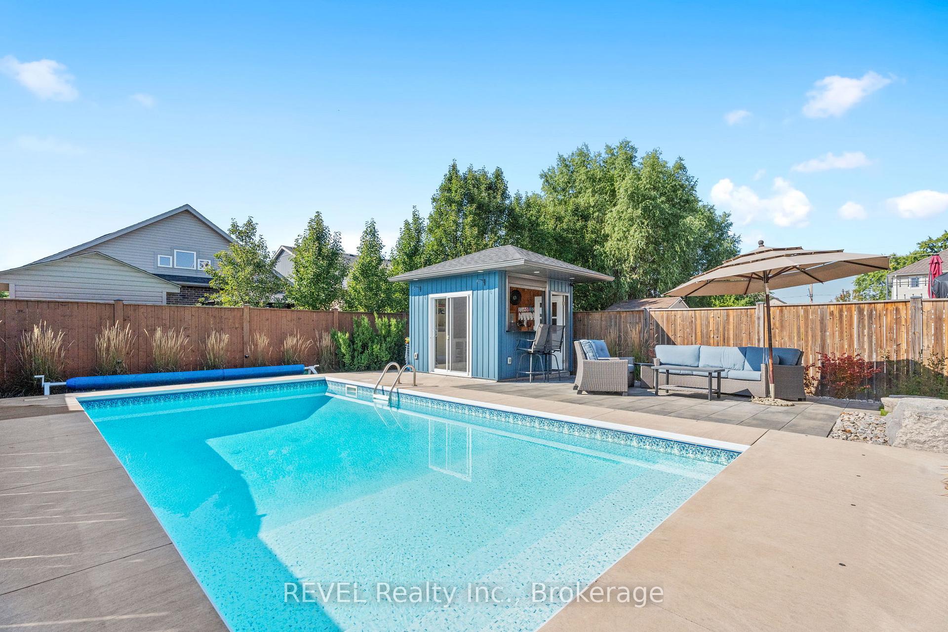 Photo 1 of 477 Silverwood Avenue, Welland, Coyle Creek — HOMEH