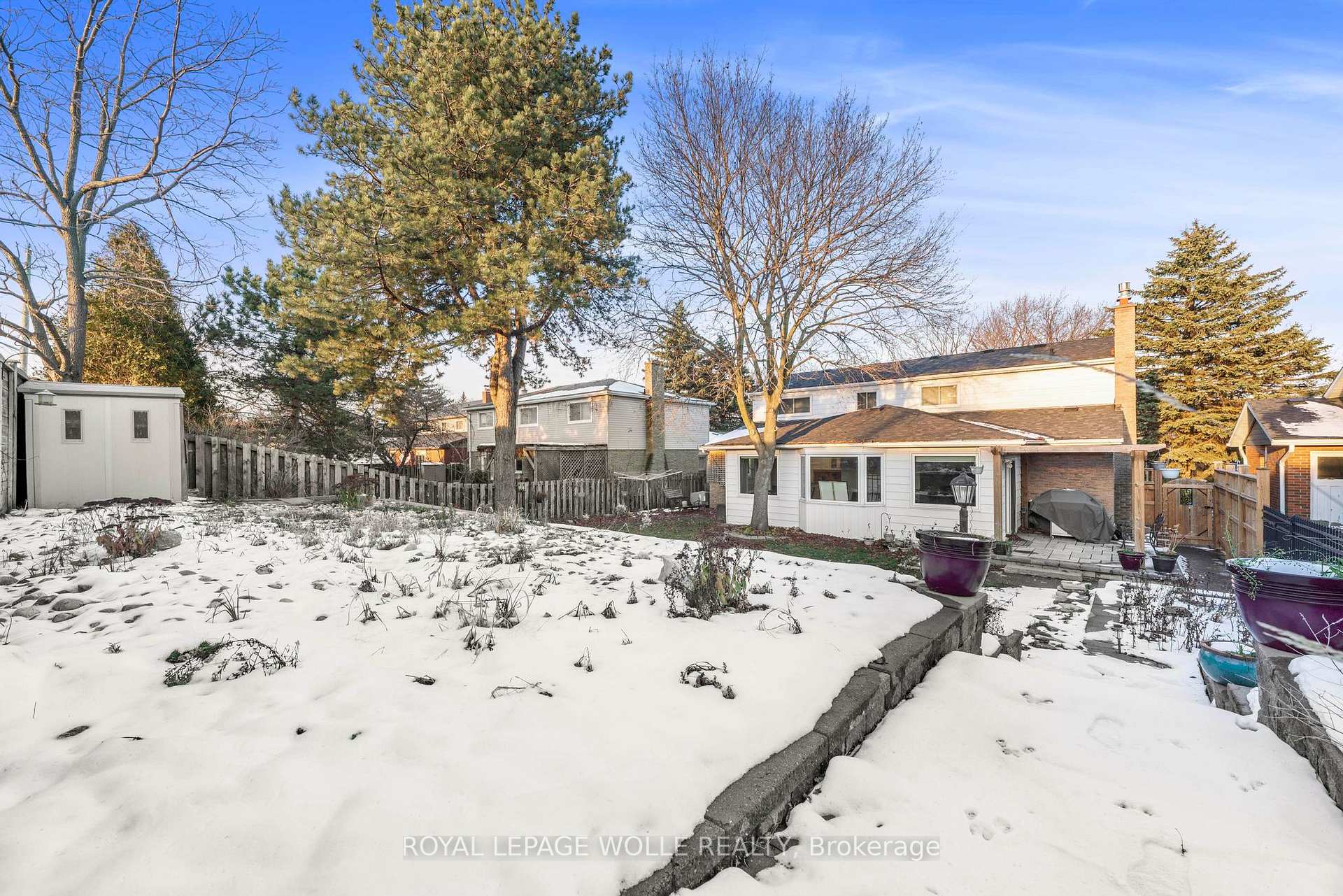 Photo 4 of 417 Stillmeadow Circle, Waterloo — HOMEH
